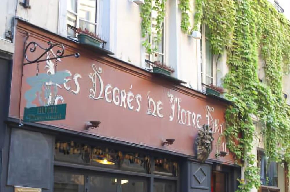 Hotel Les Degres De Notre Dame Paris Exteriör bild