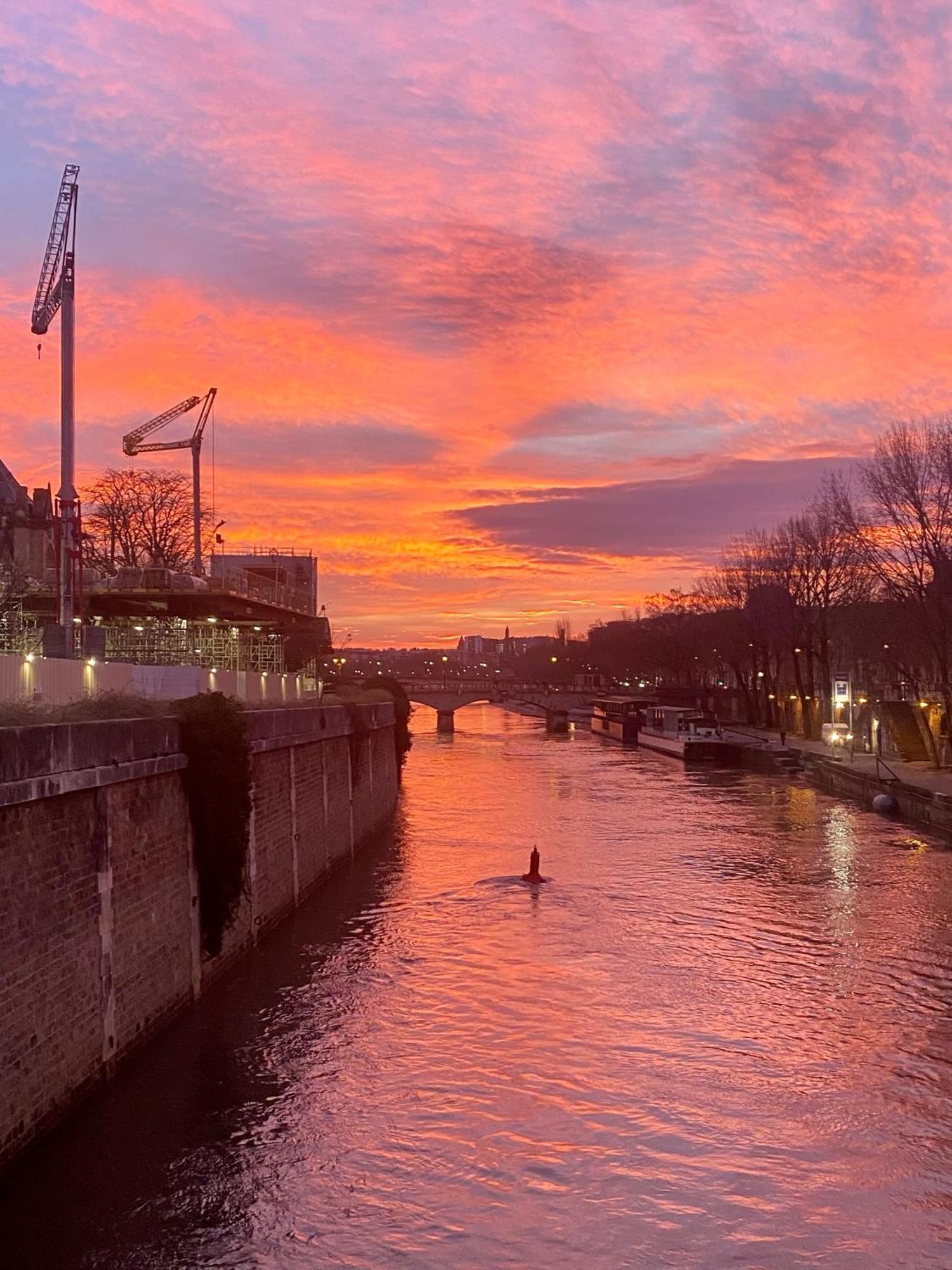 Hotel Les Degres De Notre Dame Paris Exteriör bild